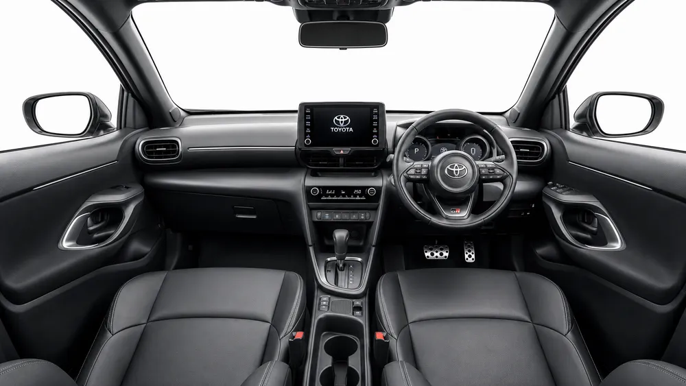 YARIS ATIV gallery 0
